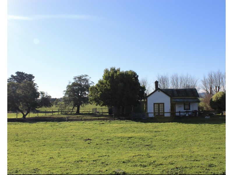 86 Swanston Street, Terang VIC 3264