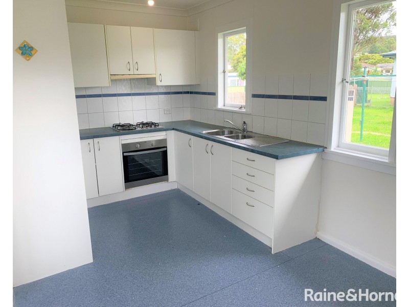 86 Coral Crescent, Gateshead NSW 2290