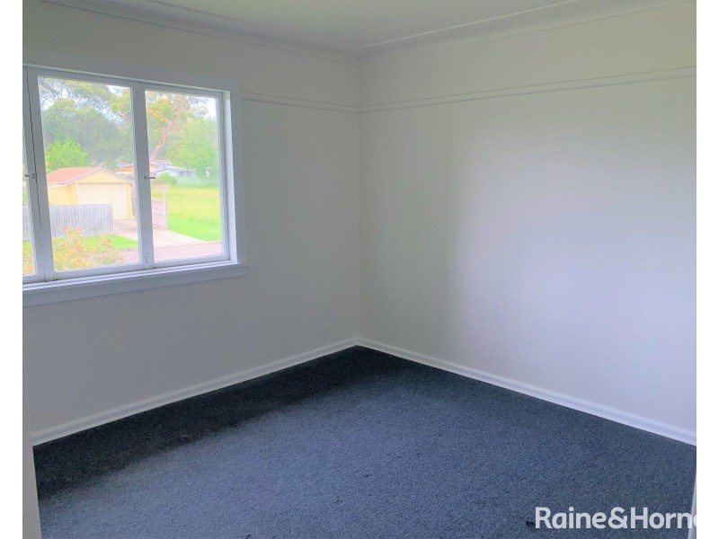 86 Coral Crescent, Gateshead NSW 2290