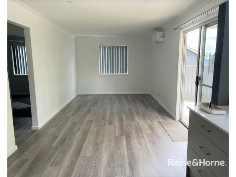 8A Seventh Street, Weston NSW 2326