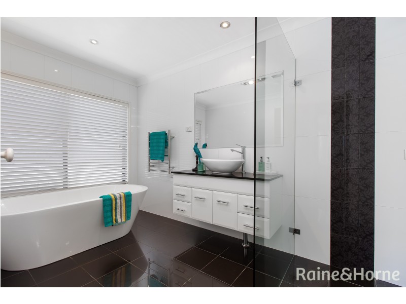 55 Edwards Avenue, Thornton NSW 2322