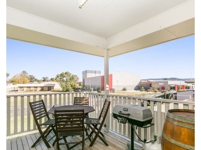 6 Fairview Place, Cessnock NSW 2325