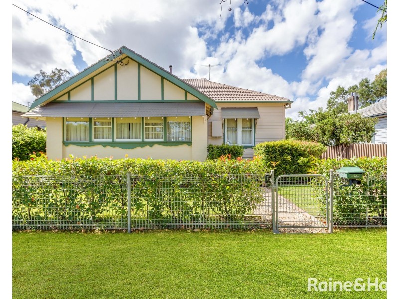 19 Condon Avenue, Cessnock NSW 2325