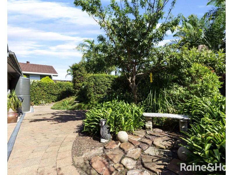 47 Parklea Avenue, Croudace Bay NSW 2280
