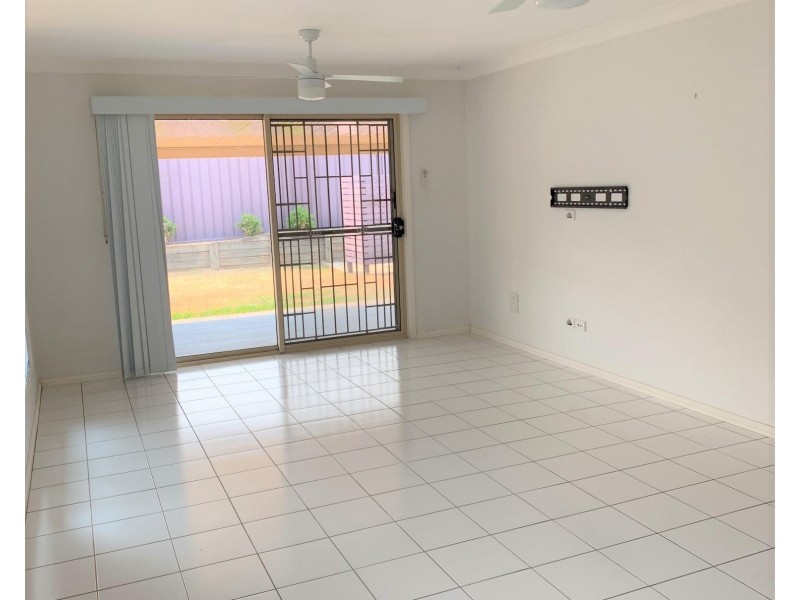 2/13 Diamond Circuit, Rutherford NSW 2320