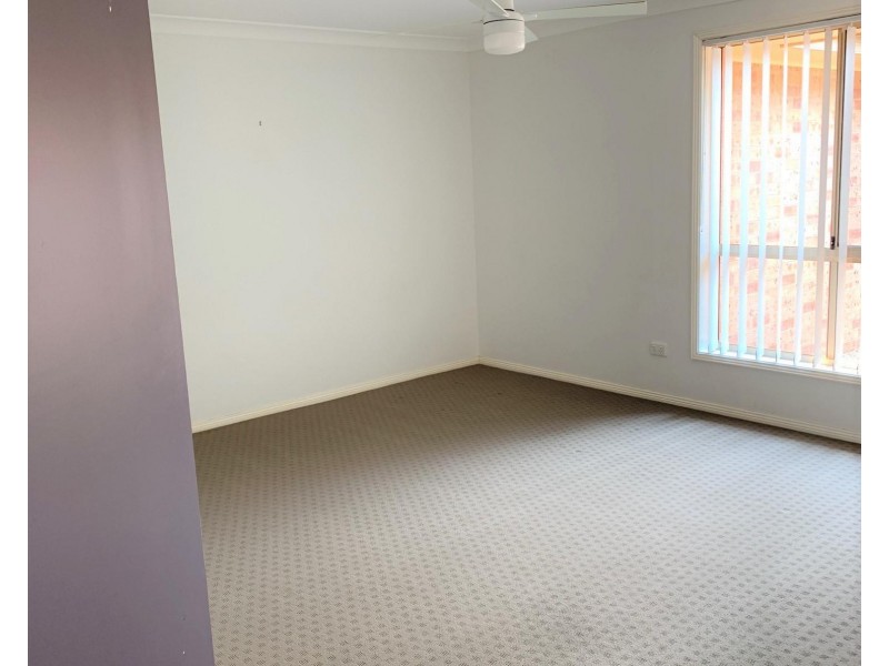 2/13 Diamond Circuit, Rutherford NSW 2320