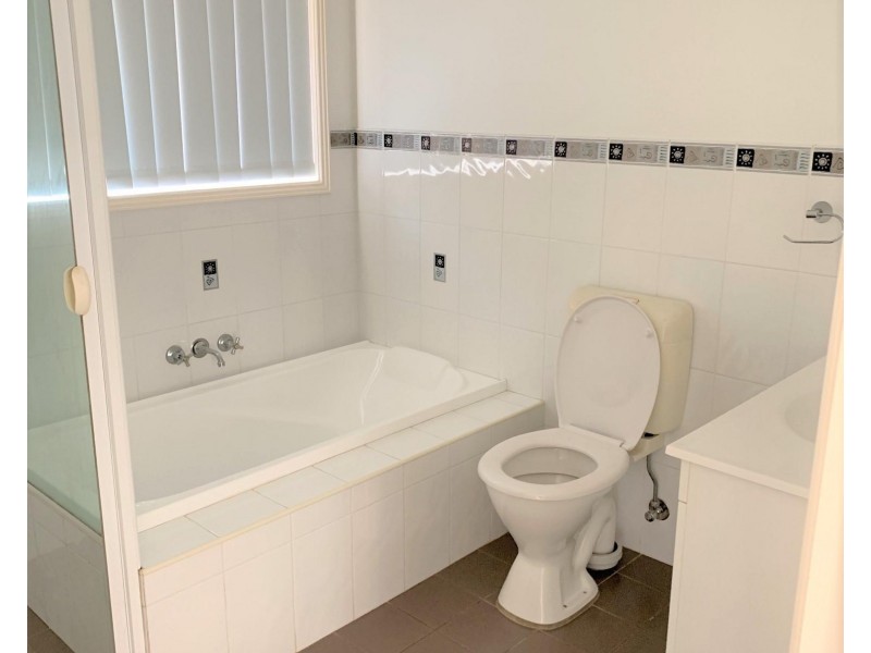 2/13 Diamond Circuit, Rutherford NSW 2320