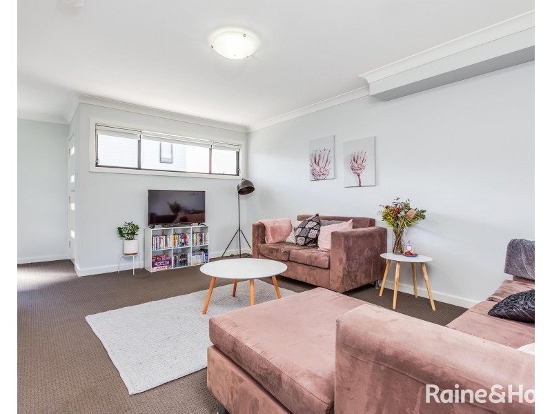 8/25 Mort Street, Shortland NSW 2307