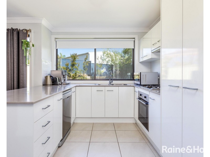 8/25 Mort Street, Shortland NSW 2307
