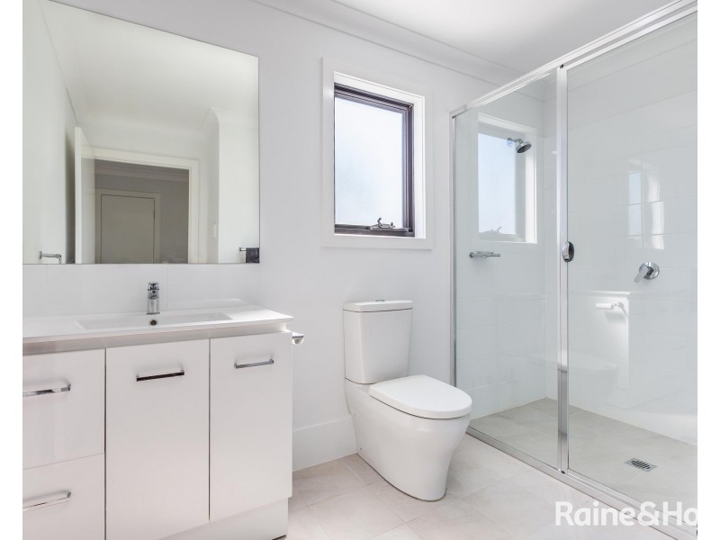 8/25 Mort Street, Shortland NSW 2307