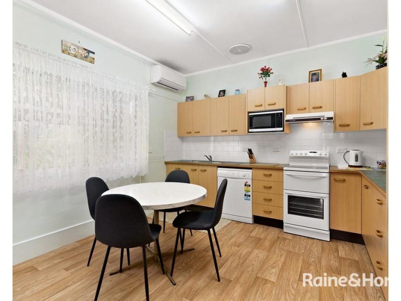 60 Maitland Street, Abermain NSW 2326