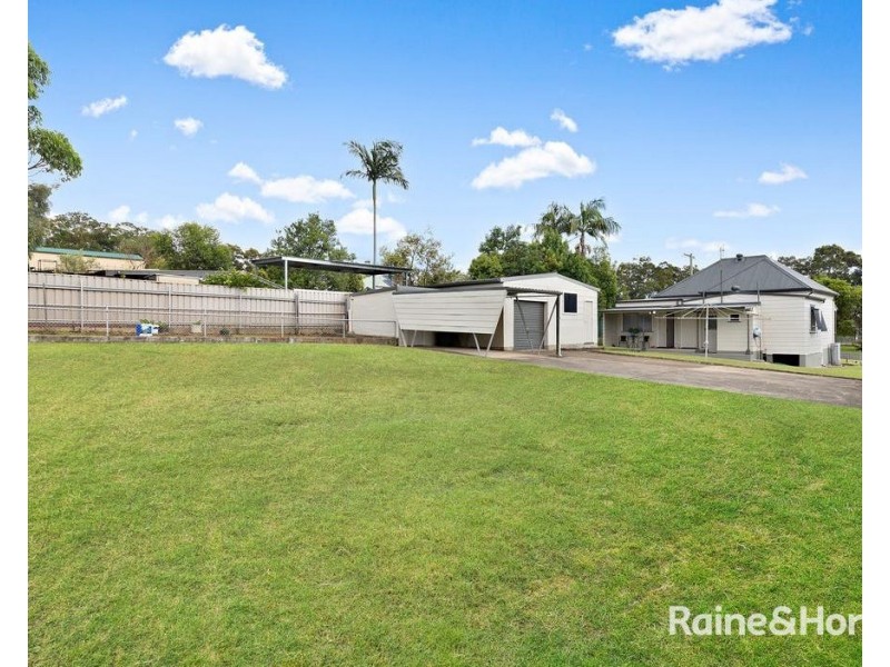 60 Maitland Street, Abermain NSW 2326