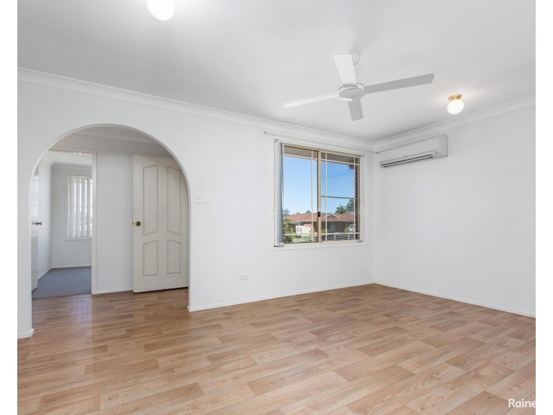 17 Yarran Close, Cameron Park NSW 2285