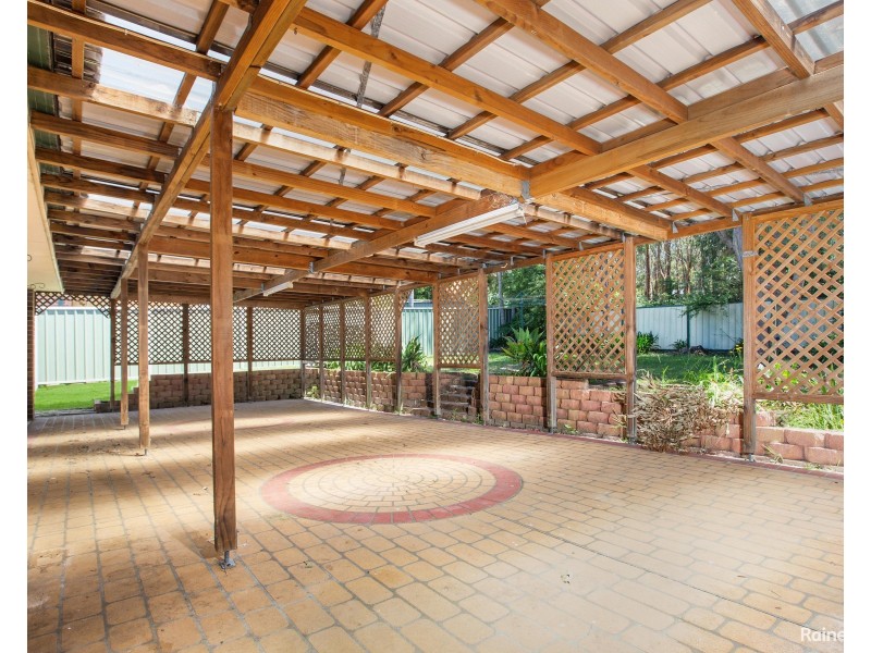 17 Yarran Close, Cameron Park NSW 2285