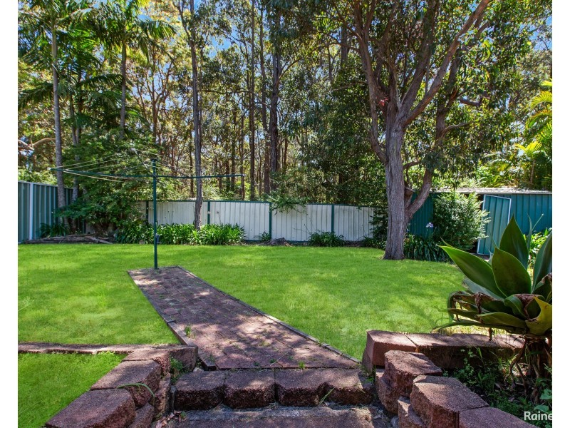 17 Yarran Close, Cameron Park NSW 2285