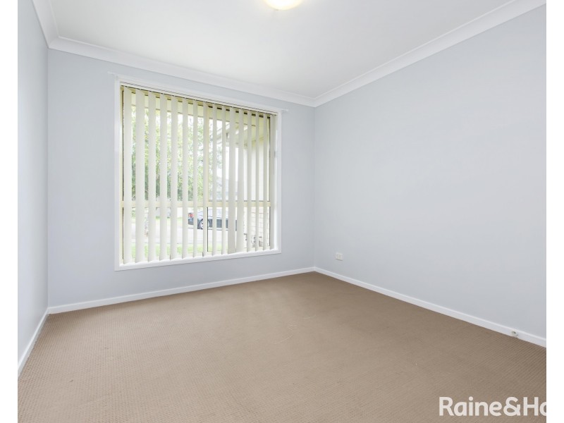 2 Gilmore Street, Cameron Park NSW 2285
