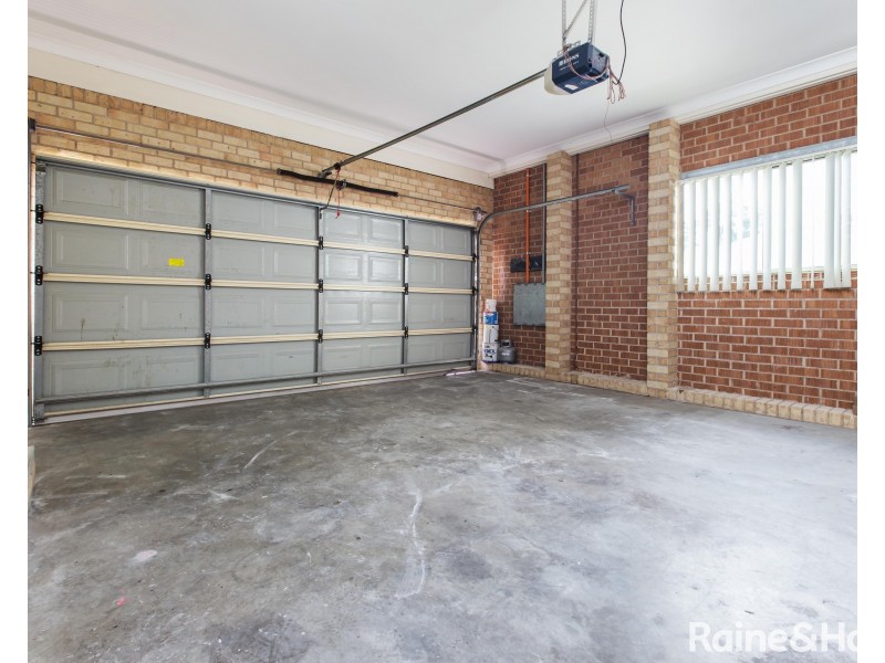 2 Gilmore Street, Cameron Park NSW 2285