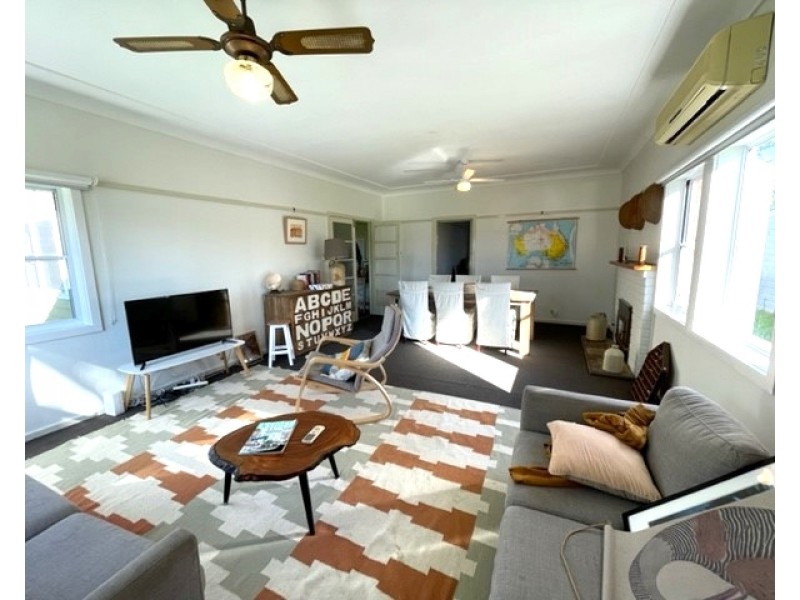 10 Mena Street, Mayfield NSW 2304