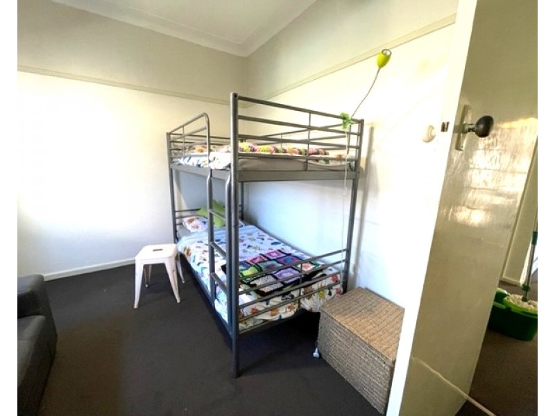 10 Mena Street, Mayfield NSW 2304