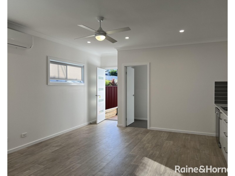1B Helen Street, Mount Hutton NSW 2290