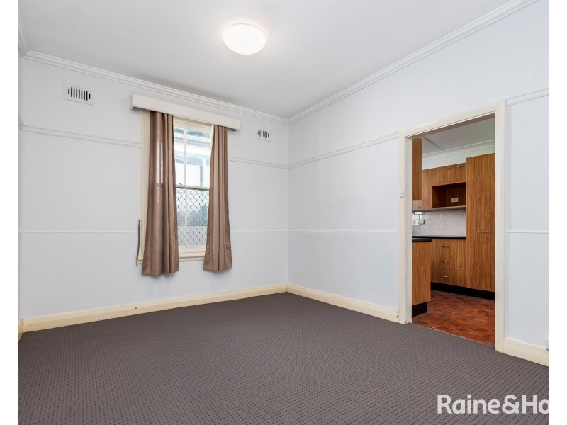 16 York Street, Mayfield NSW 2304