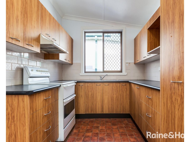 16 York Street, Mayfield NSW 2304