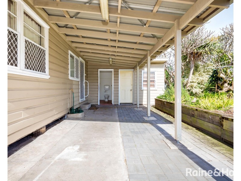 16 York Street, Mayfield NSW 2304