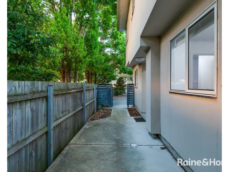 2/135 University Drive, North Lambton NSW 2299