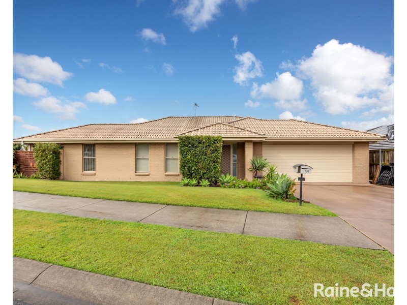 39 Cockatoo Ridge, Aberglasslyn NSW 2320