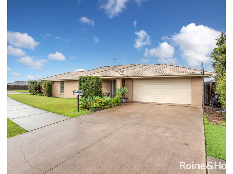 39 Cockatoo Ridge, Aberglasslyn NSW 2320