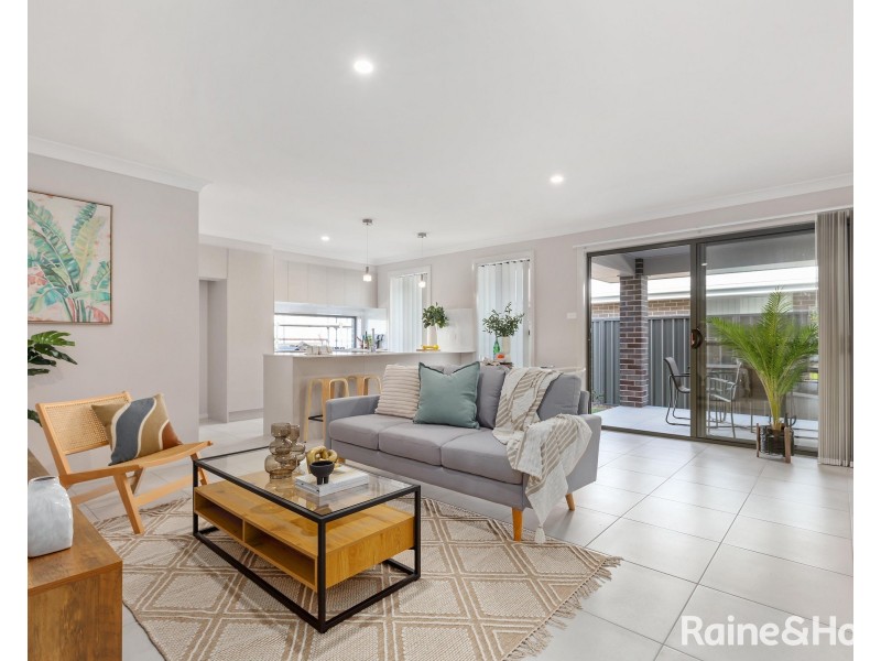 33 Preston Place, Cameron Park NSW 2285