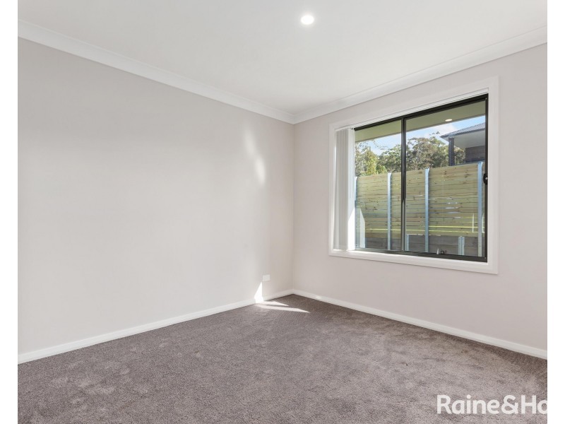 33 Preston Place, Cameron Park NSW 2285