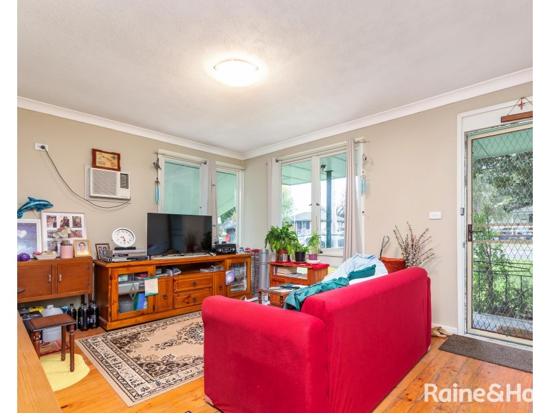 17 Kingstown Road, Woodberry NSW 2322