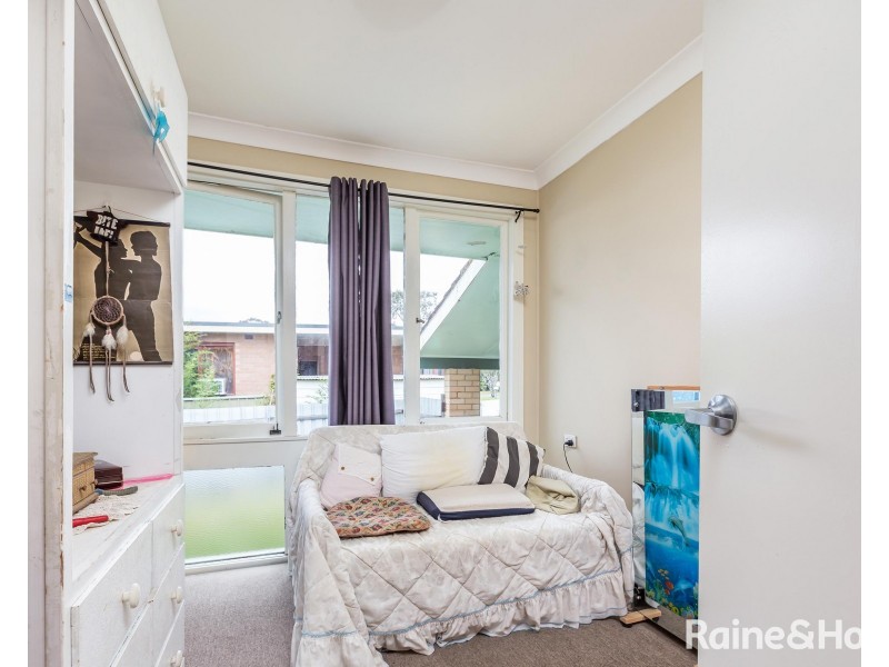 17 Kingstown Road, Woodberry NSW 2322