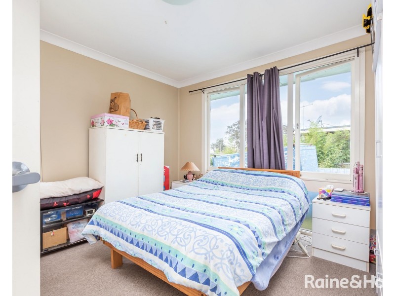 17 Kingstown Road, Woodberry NSW 2322