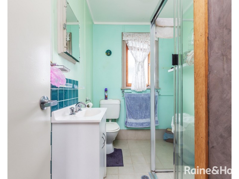 17 Kingstown Road, Woodberry NSW 2322
