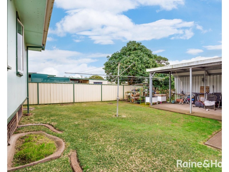 17 Kingstown Road, Woodberry NSW 2322