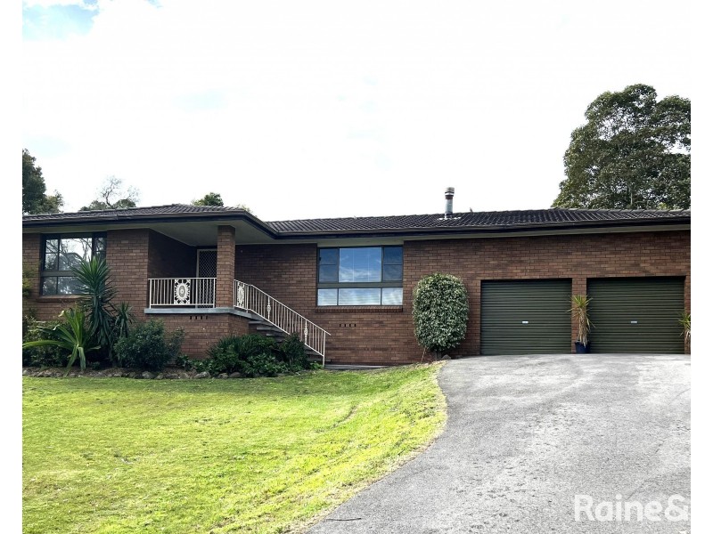 14 Natalie Close, Tenambit NSW 2323