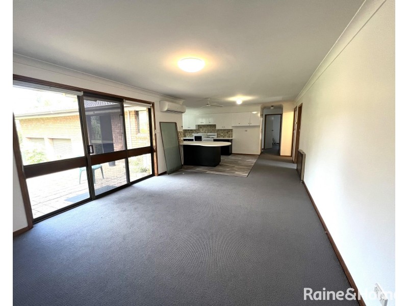 14 Natalie Close, Tenambit NSW 2323