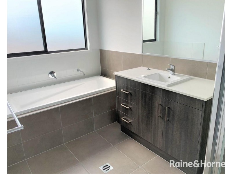 101 Dragonfly Drive, Chisholm NSW 2322