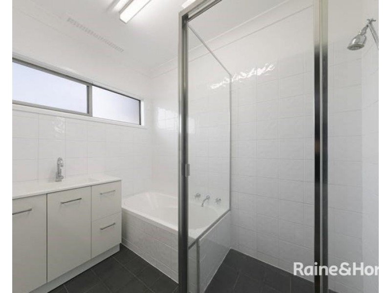 16 Skilton Avenue, East Maitland NSW 2323