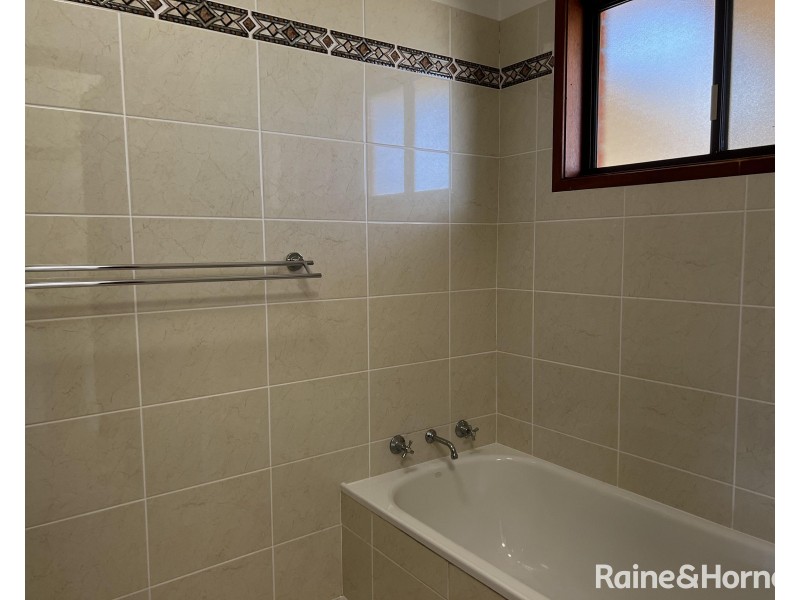 18 Skilton Avenue, East Maitland NSW 2323