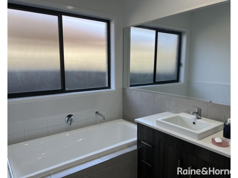 31 Ridgeview Drive, Cliftleigh NSW 2321