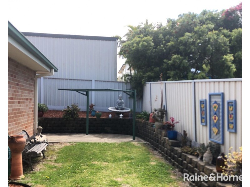21b Livingstone Street, Belmont NSW 2280