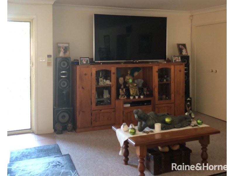 21b Livingstone Street, Belmont NSW 2280