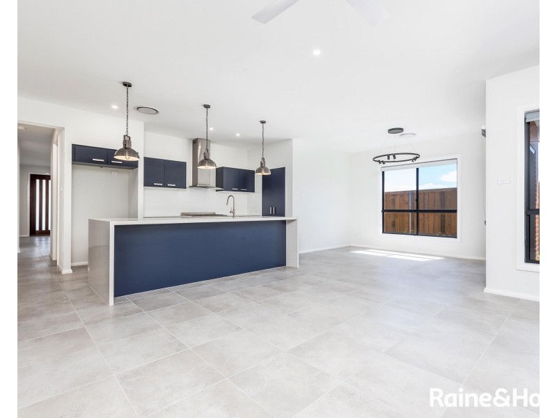 15 Sage Crescent, Chisholm NSW 2322