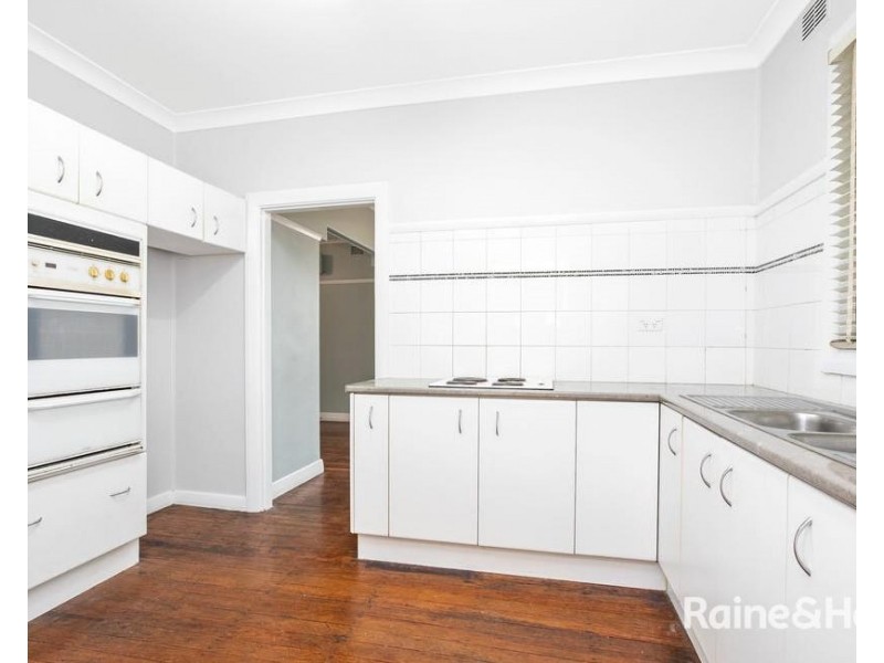 18 Ivor Street, Telarah NSW 2320