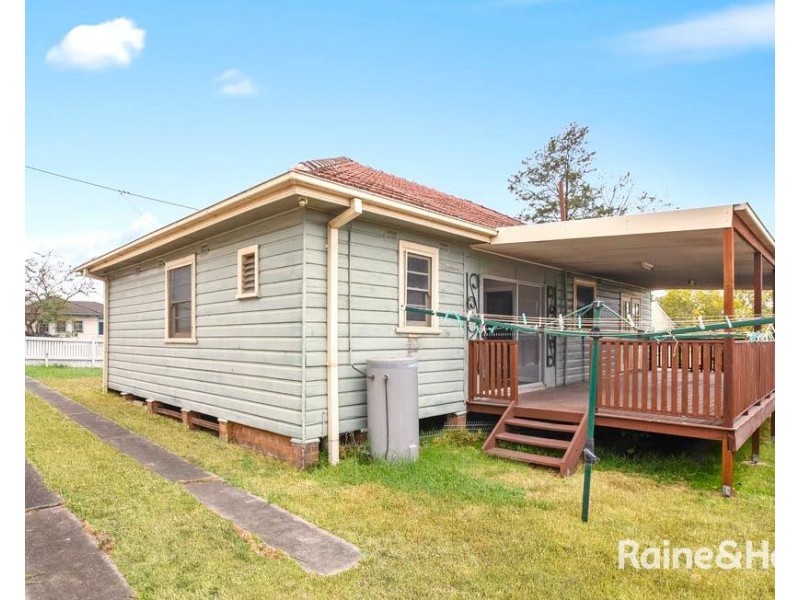 18 Ivor Street, Telarah NSW 2320