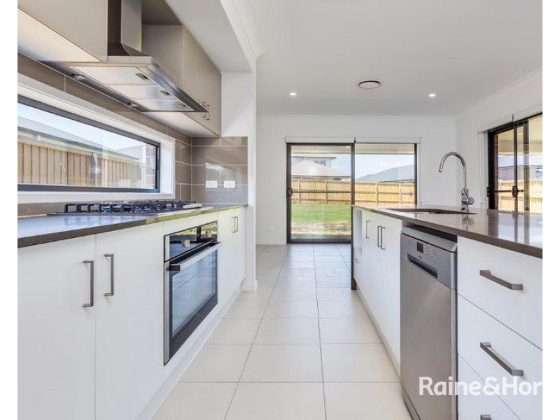 36 Rockmaster Street, Chisholm NSW 2322