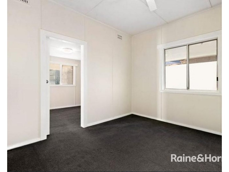 8 Seventh Street, Weston NSW 2326